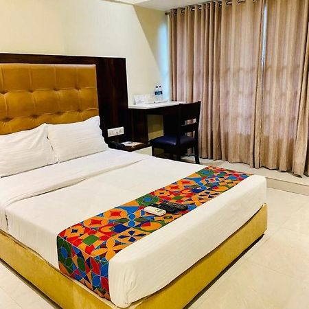 Hotel Embassy Park - Bkc Bombaim Exterior foto