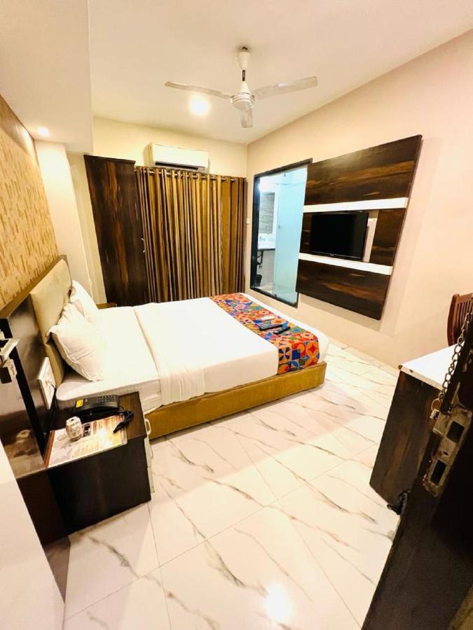 Hotel Embassy Park - Bkc Bombaim Exterior foto