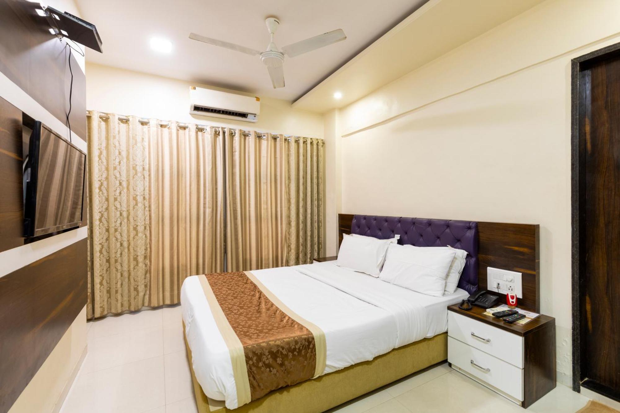 Hotel Embassy Park - Bkc Bombaim Exterior foto